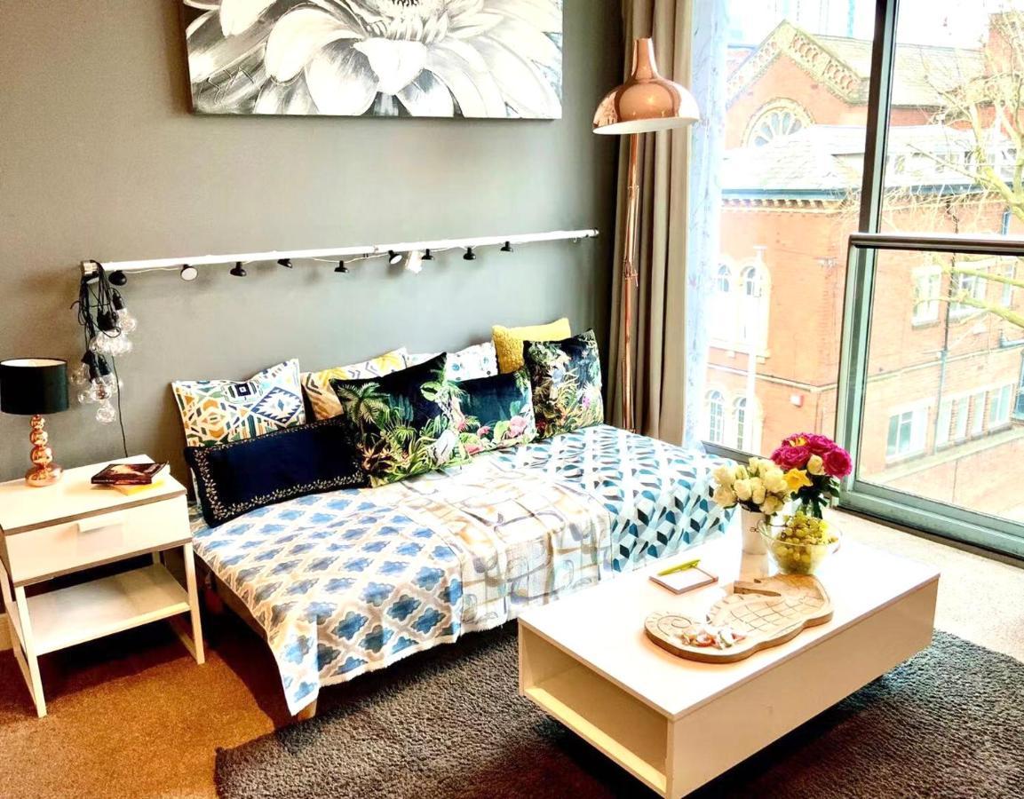 Centre Hub Apartment เบอร์มิงแฮม ภายนอก รูปภาพ